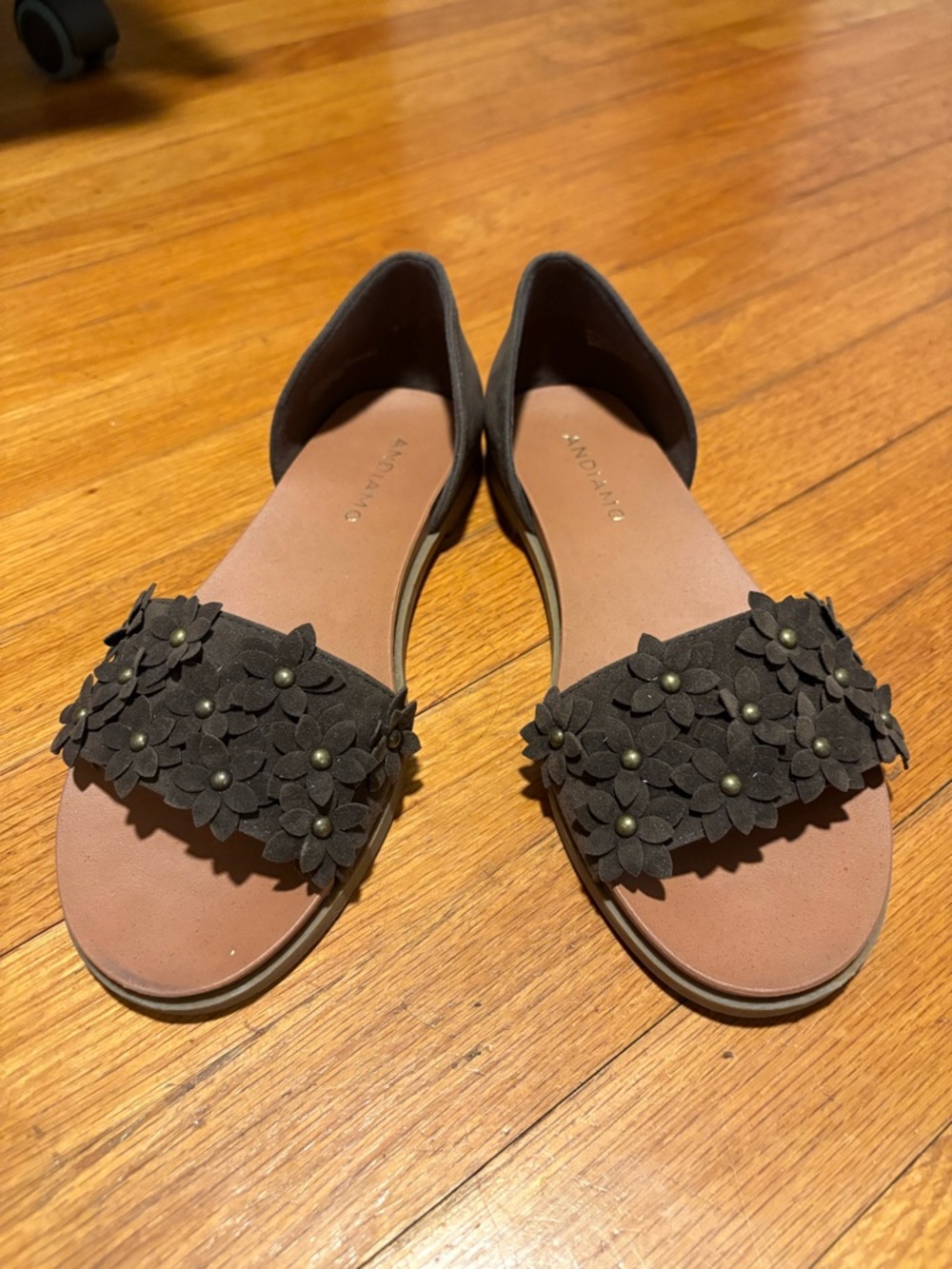 Floral Appliqué D'Orsay Sandals in Black